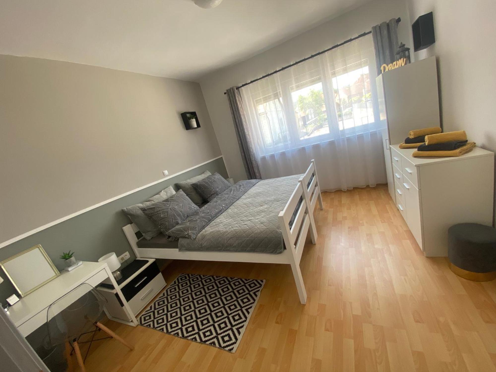 Apartman El Ogulin Εξωτερικό φωτογραφία